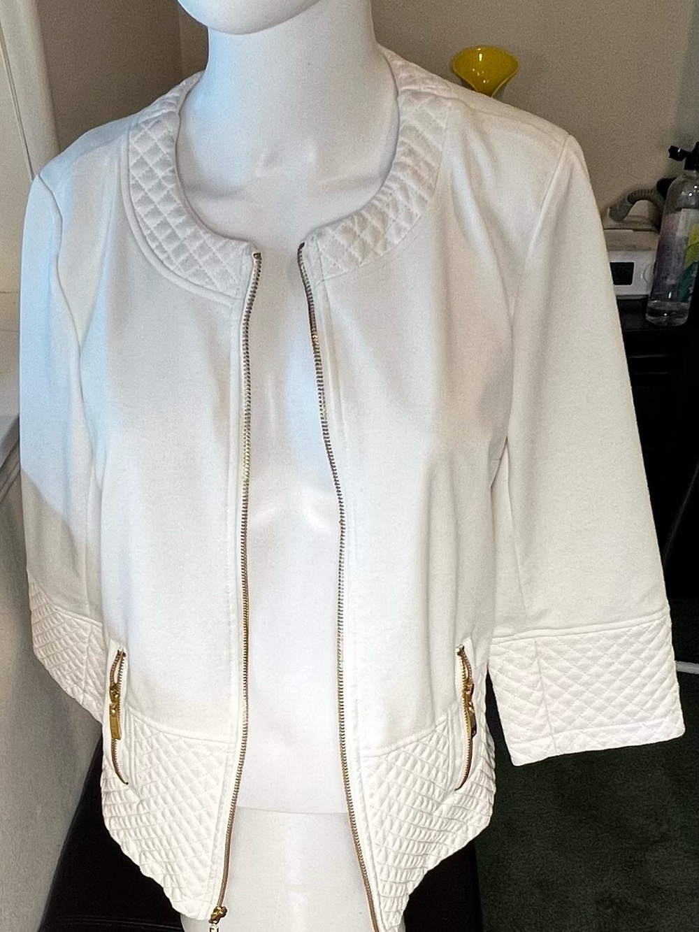 Dennis Bassi White Quilted-Trim Zip Jacket with Gold Hardware. Size 6.